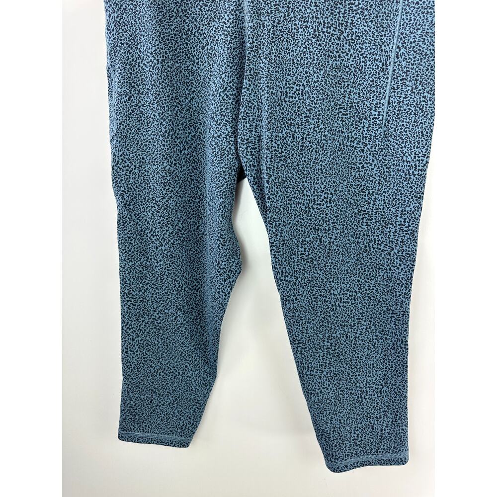 Athleta Salutation Stash Pocket II Textured 7/8 Tight Blue Cheetah Plus Size 2X - Picture 9 of 12